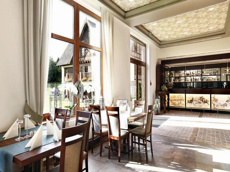 Hotel Aubrecht Country Spa Resort Przechlewo Exteriör bild