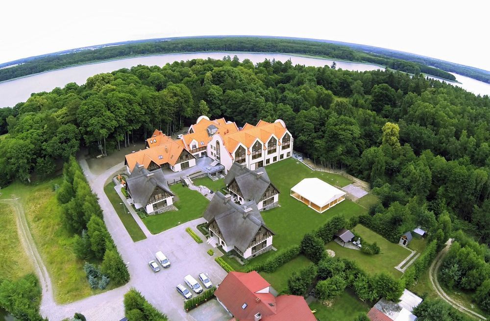 Hotel Aubrecht Country Spa Resort Przechlewo Exteriör bild