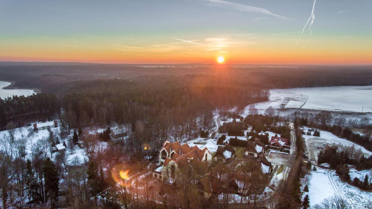 Hotel Aubrecht Country Spa Resort Przechlewo Exteriör bild